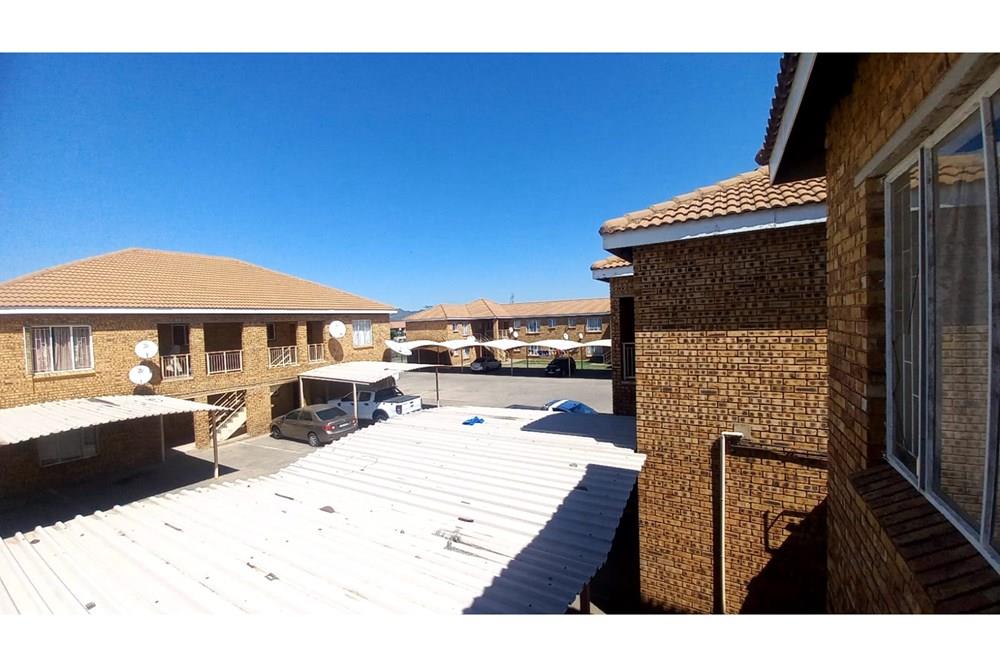 Apartment For Sale in Brits, North West