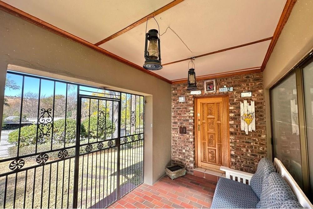 Family Home For Sale in Signal Hill, Newcastle, KwaZulu Natal