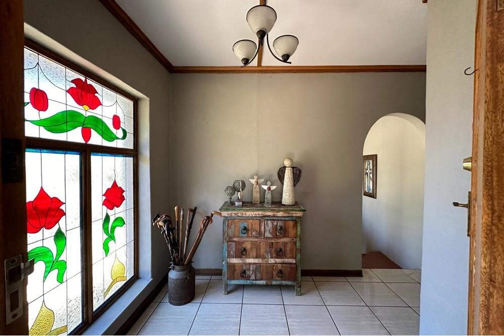 Family Home For Sale in Signal Hill, Newcastle, KwaZulu Natal