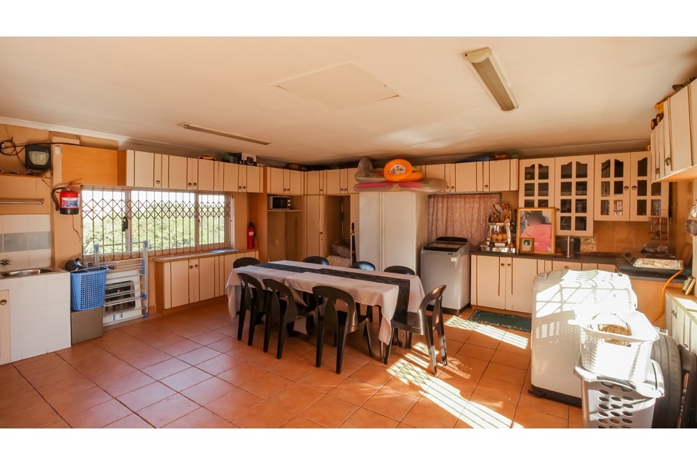7 Beds 7 Baths House For Sale in Burlington Heights, Chatsworth, KwaZulu Natal