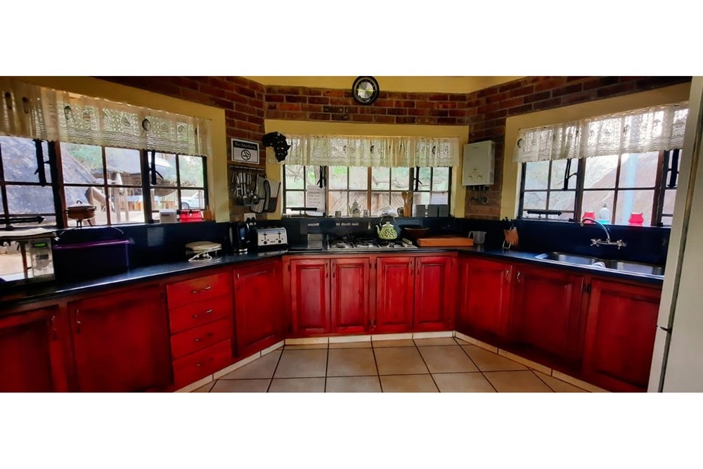 Cottage for sale in Marloth Park, 4680 m²