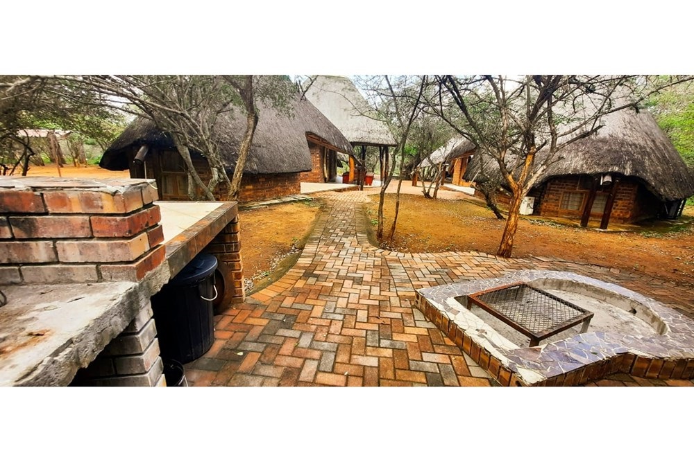 Cottage for sale in Marloth Park, 4680 m²