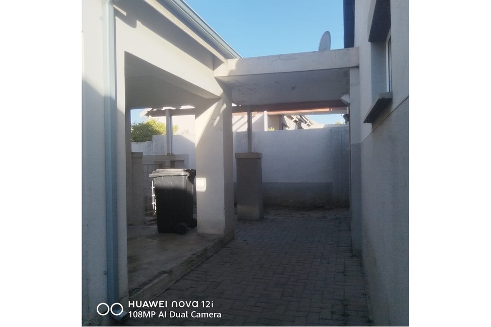 House For Sale in Die Heuwel, Witbank