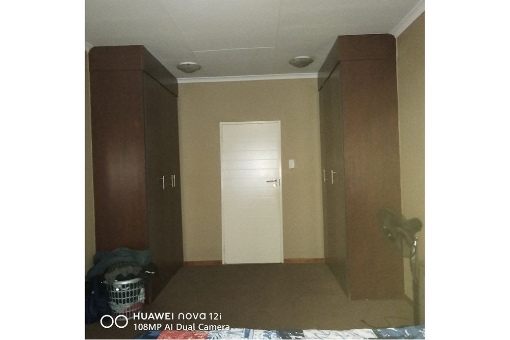House For Sale in Die Heuwel, Witbank