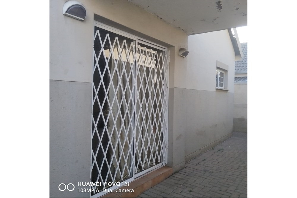 House For Sale in Die Heuwel, Witbank