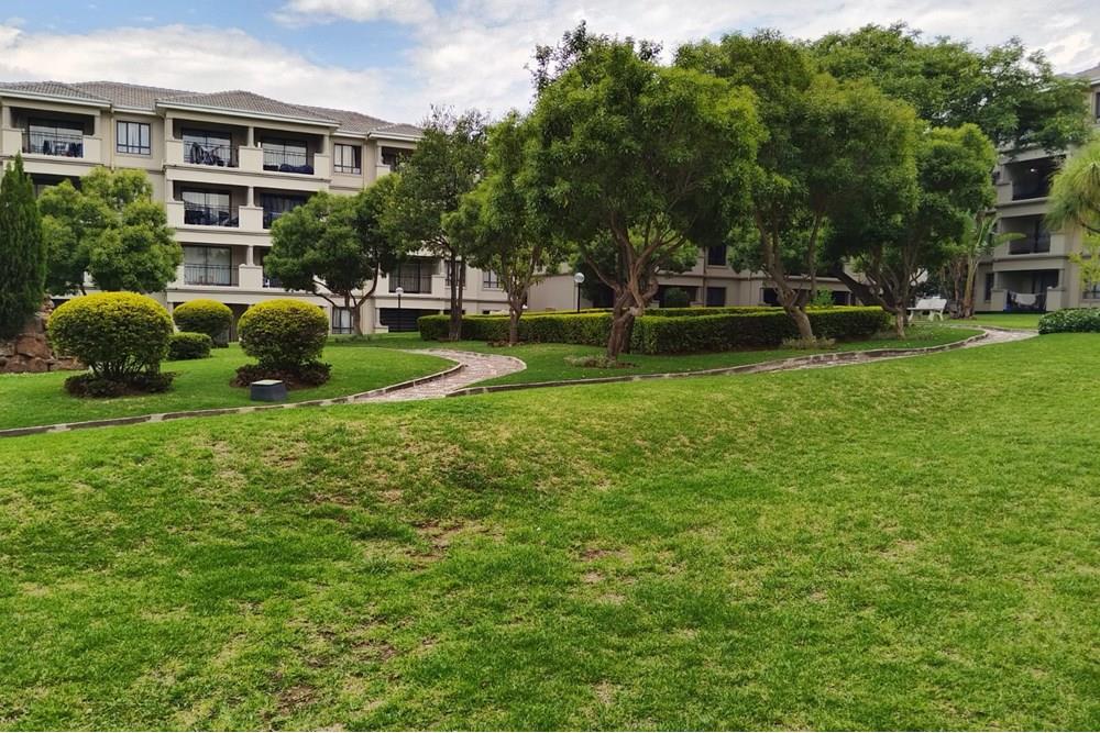 Apartment For Sale in Noordwyk, Midrand