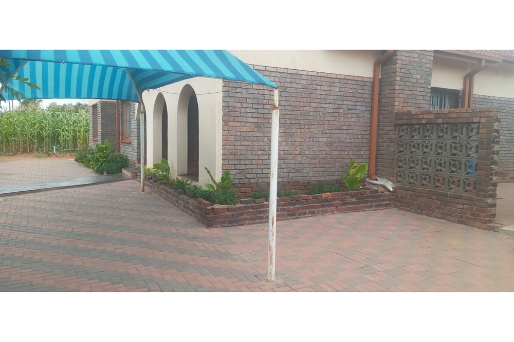 House For Sale in Moletji, Polokwane Rural, Polokwane