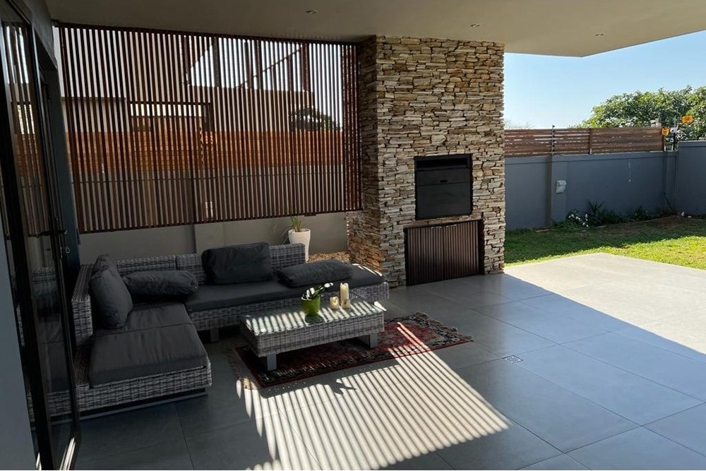 4 Beds 4 Baths Luxury House For Sale in Umhlanga, KwaZulu Natal