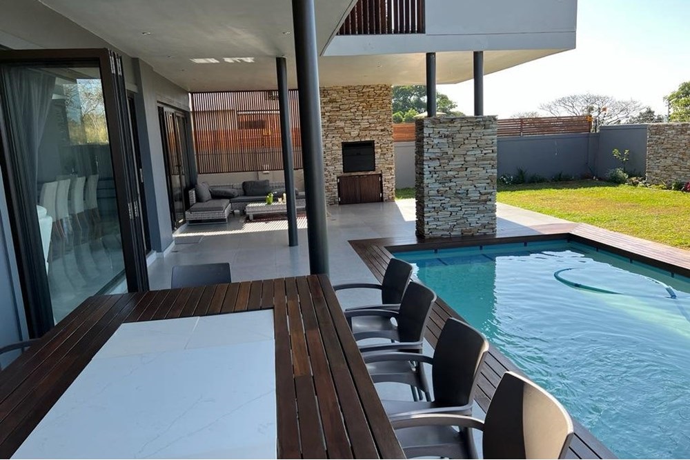 4 Beds 4 Baths Luxury House For Sale in Umhlanga, KwaZulu Natal