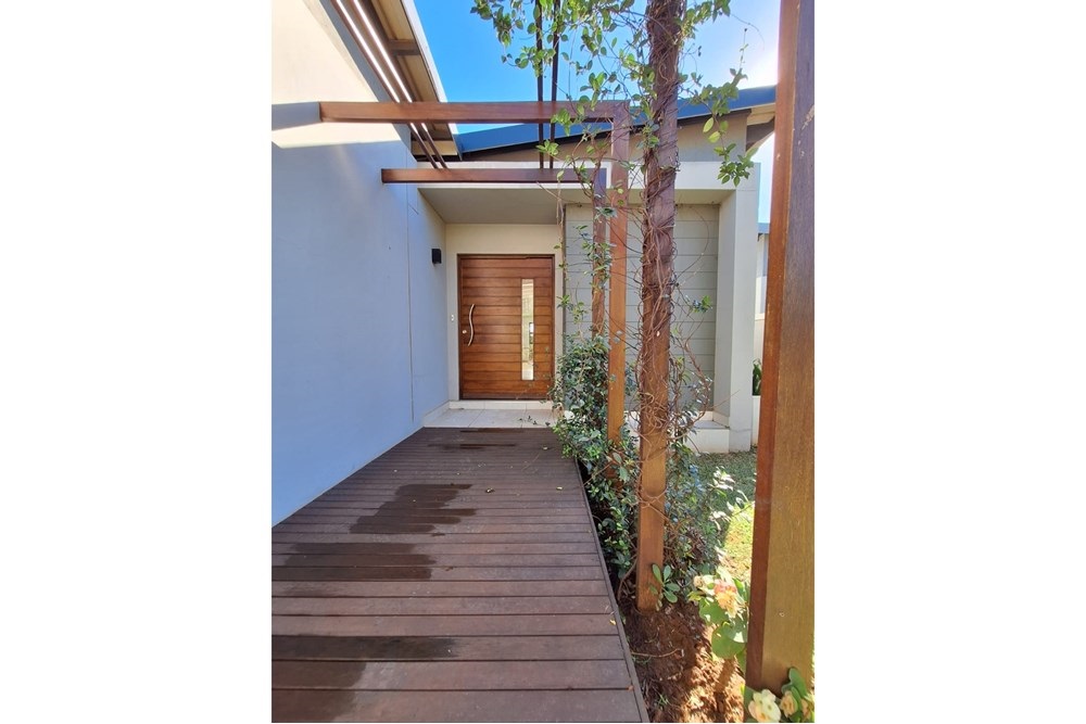 Apartment To Rent in Shakas Rock, Ballito, KwaZulu Natal