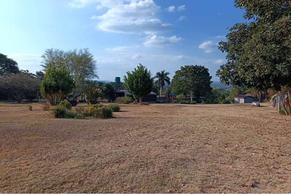 Small Holding For Sale in White River Central, White River