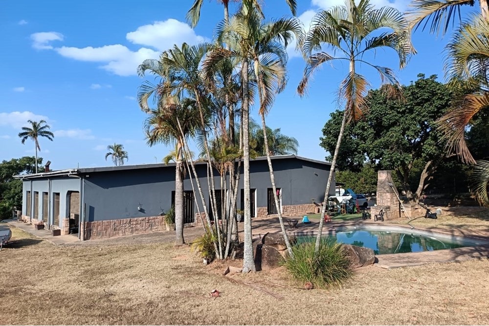 Small Holding For Sale in White River Central, White River