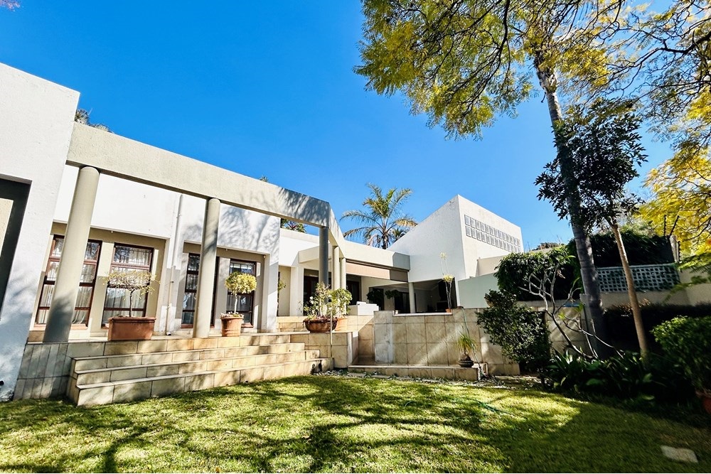 House To Rent in Waterkloof, Pretoria
