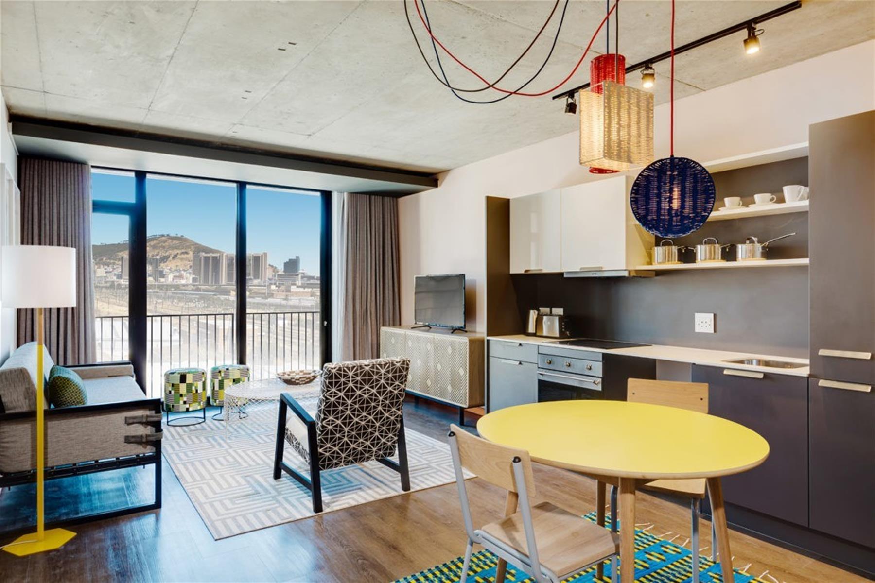 Apartment for rent in Woodstock, Cape Town, 64 m²