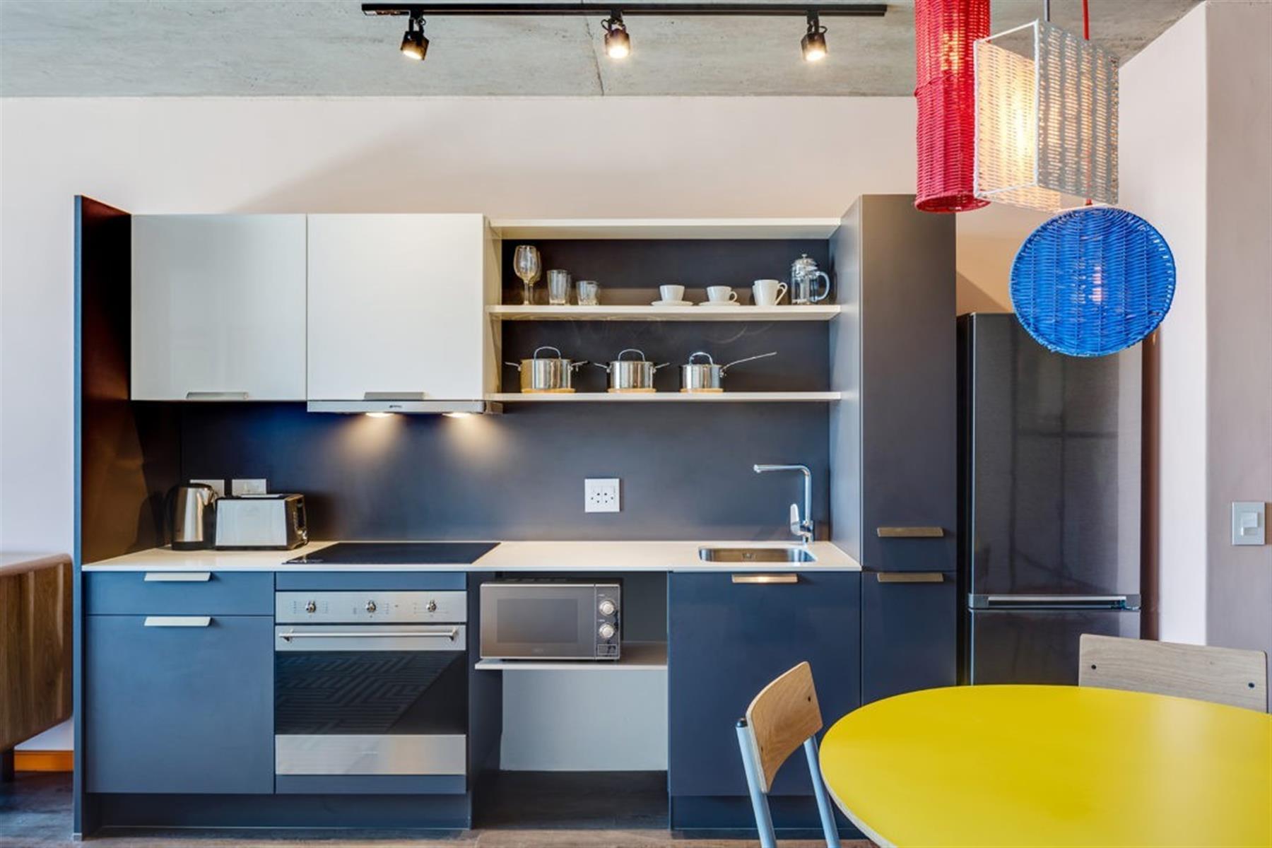 Apartment for rent in Woodstock, Cape Town, 64 m²