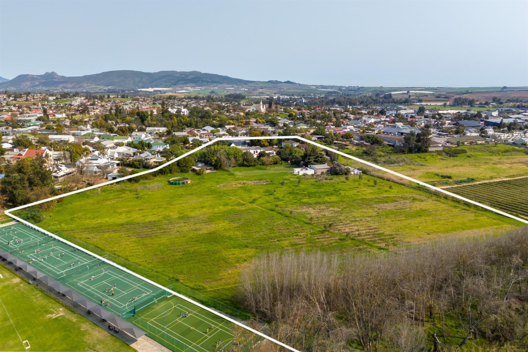 Provence Estate – Multifunctional Lifestyle Property in Wellington