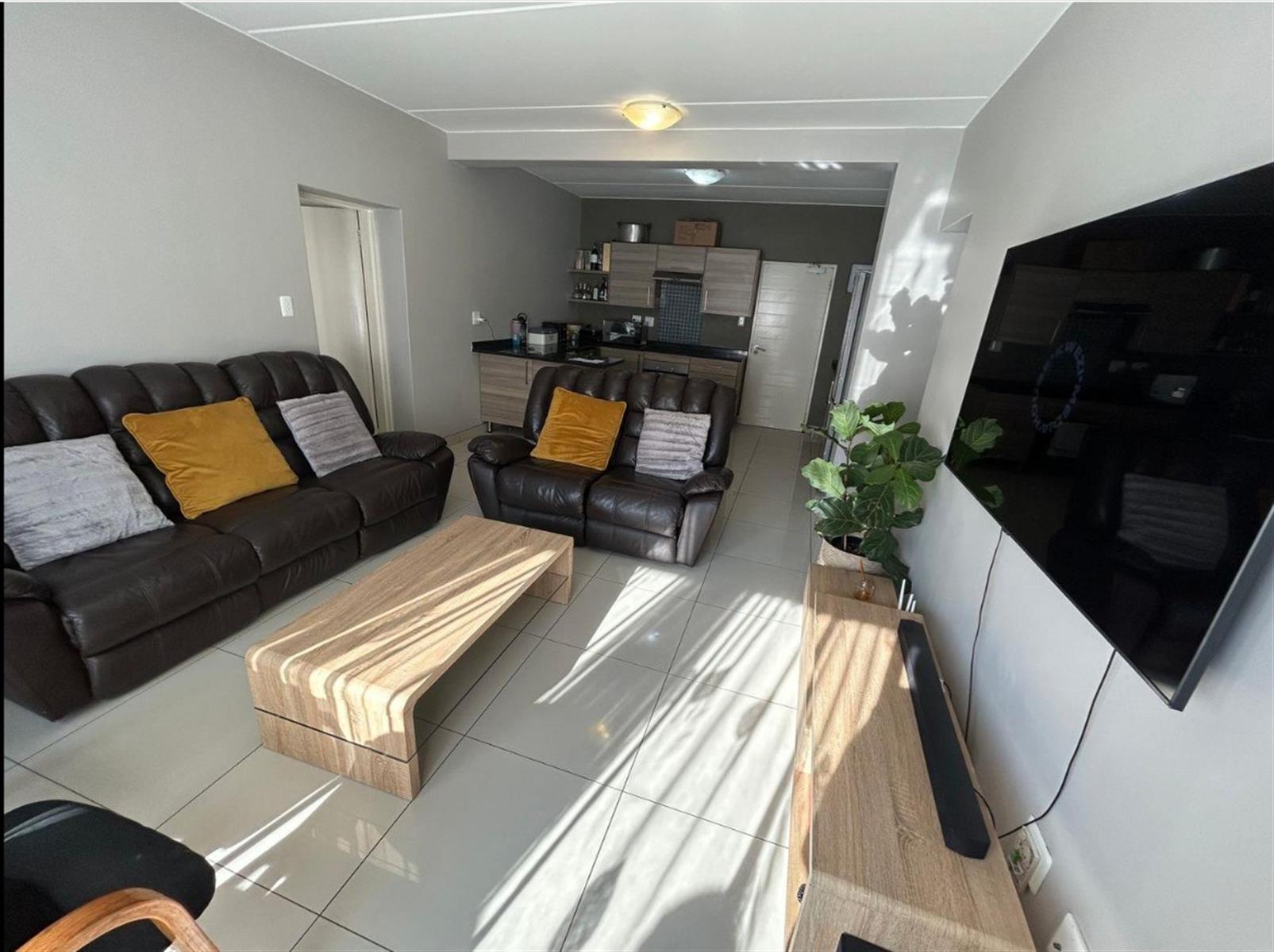 Mordern 2 bed,2 bath Apartment in a Prestigious Complex