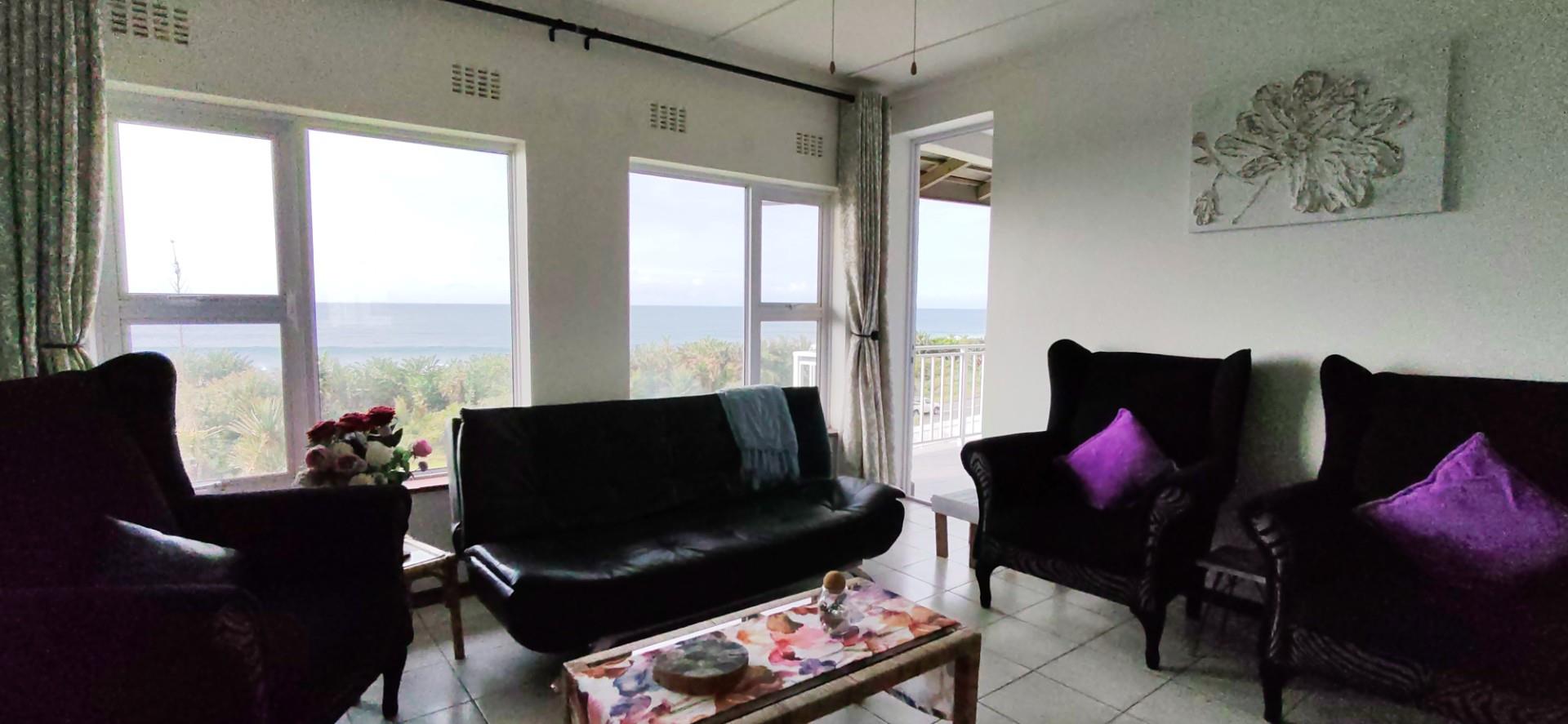 Apartment For Sale in Uvongo, Margate, KwaZulu Natal