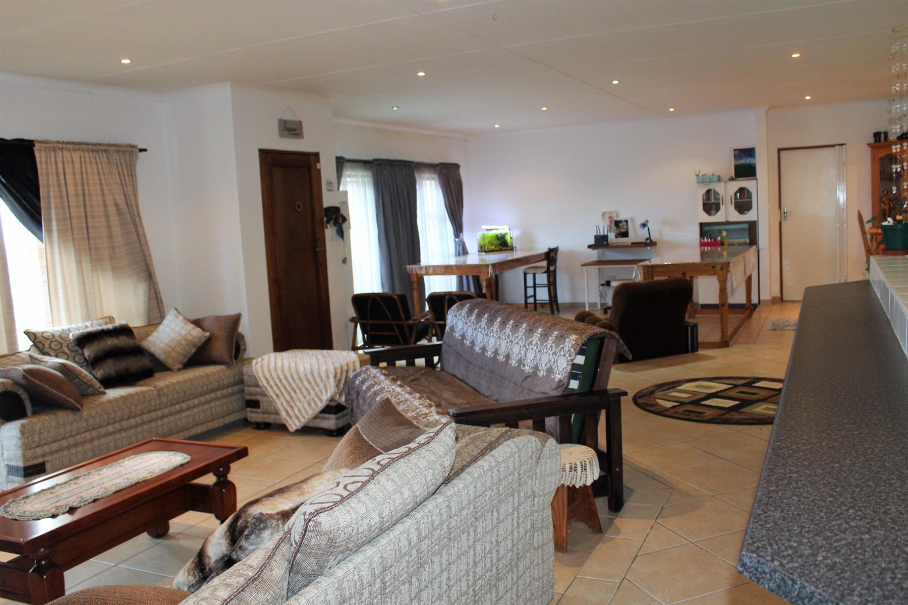 House For Sale in Dana Bay Mossel Bay