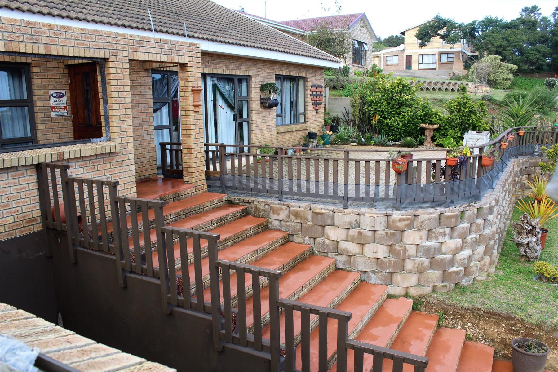 House For Sale in Dana Bay Mossel Bay