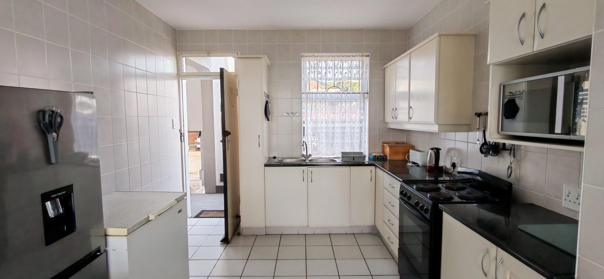 Apartment For Sale in Uvongo, Margate, KZN