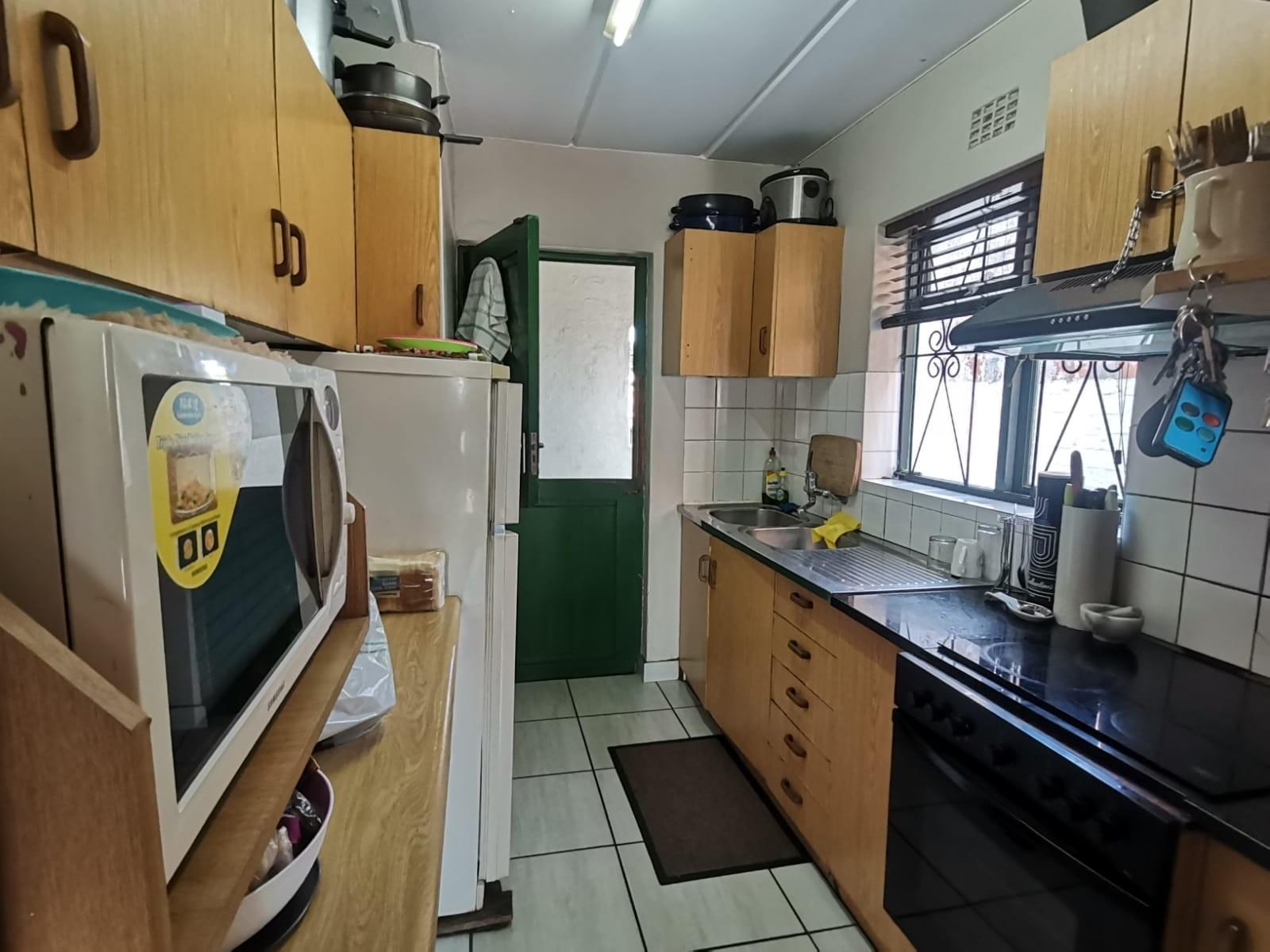 Duplex For Sale in Paarl East, Paarl