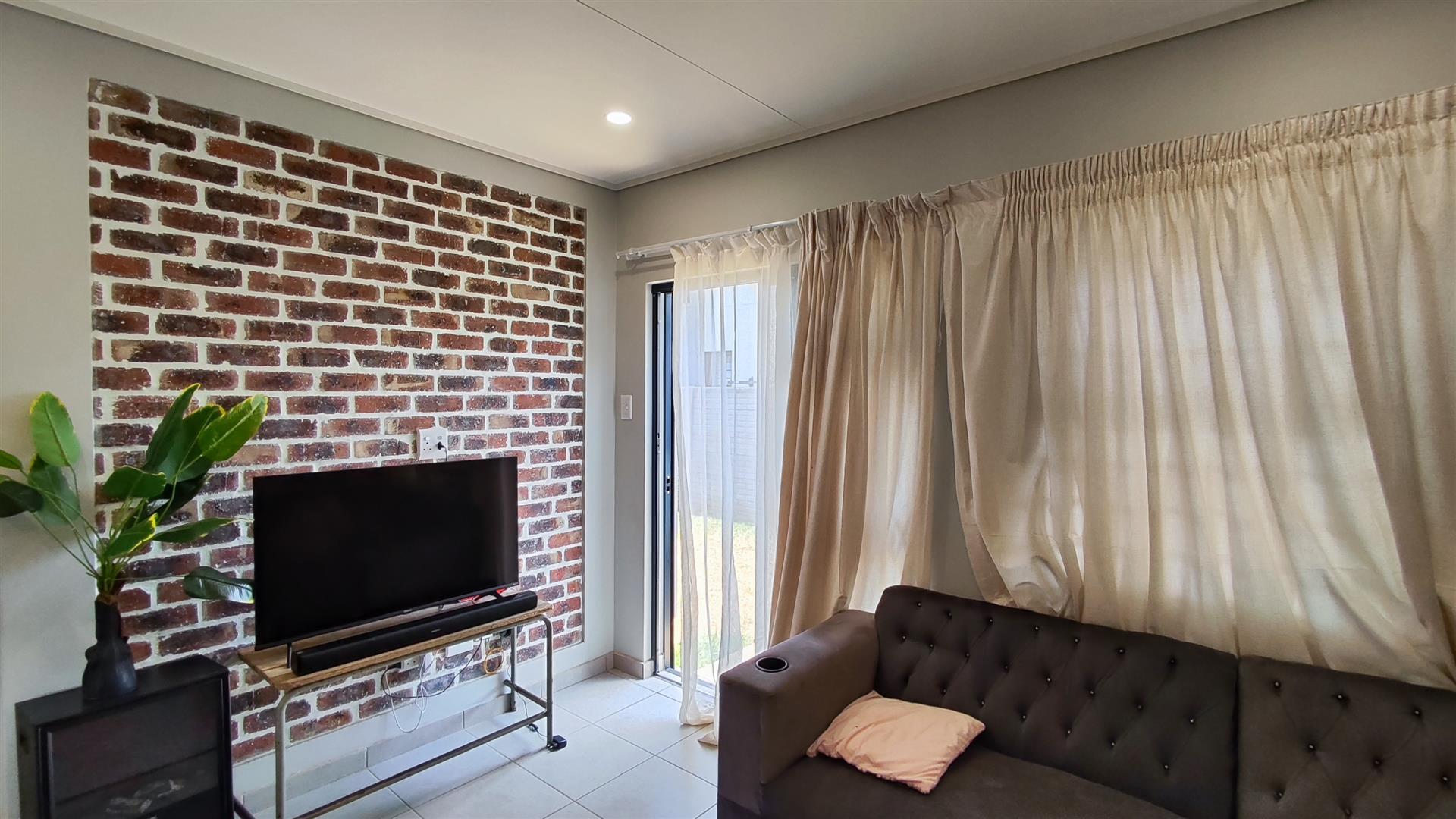 House For Sale in Albertsdal, Alberton