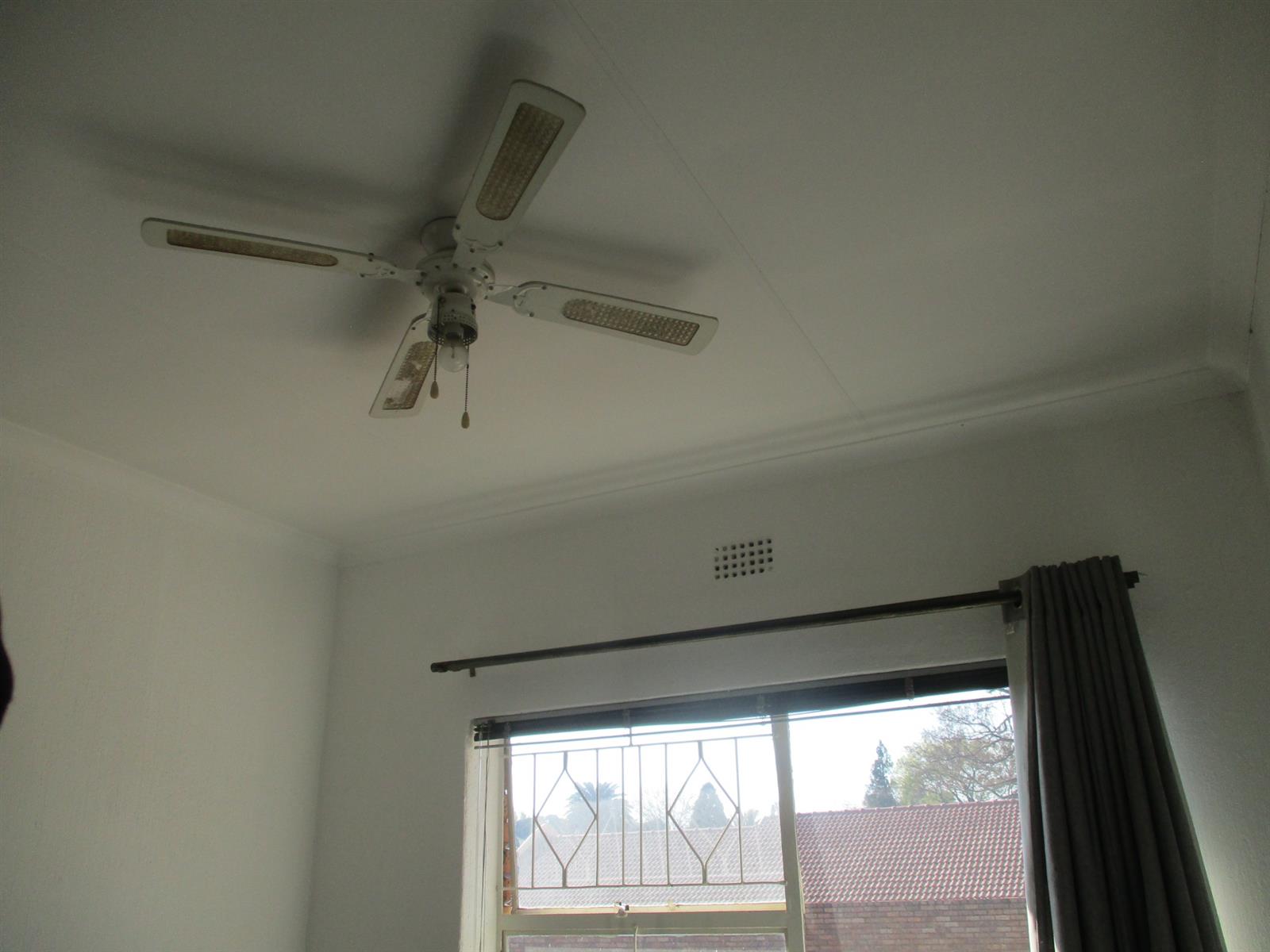 DUPLEX FOR SALE IN BIRCHLEIGH, Kempton Park BACK ON MARKET