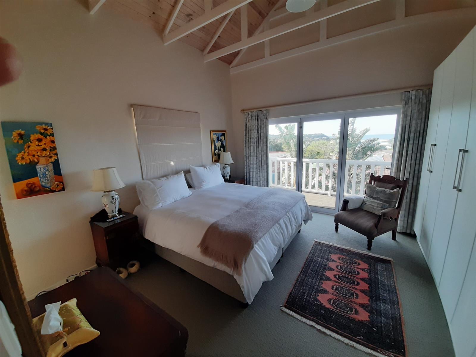 Five Bedroom House on the Peninsula Kleinemonde Eastern Cape