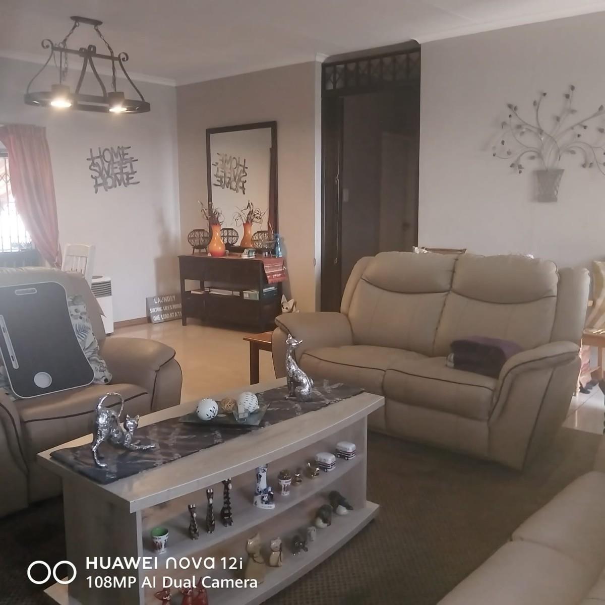 House For Sale in Model Park, Witbank