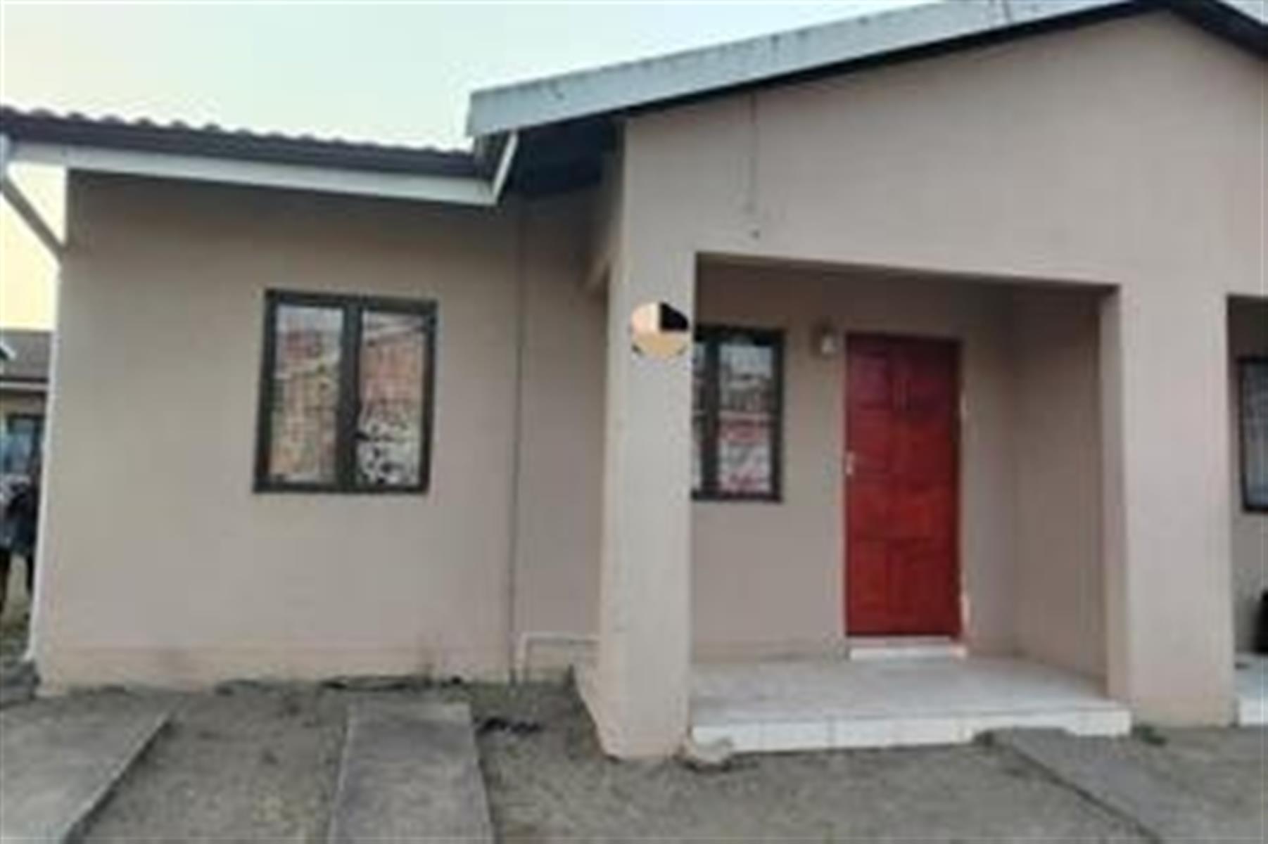 2 Bedroom House in a Complex to Rent in Brookdale, Phoenix