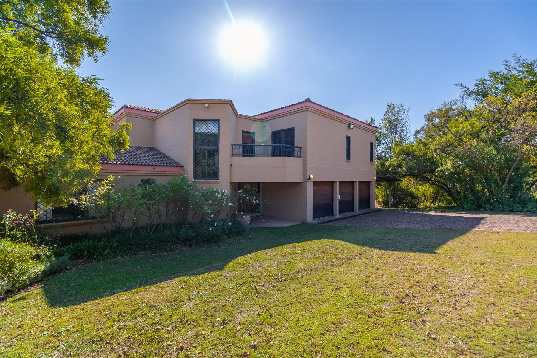 Enjoy Private River Frontage On This Tranquil Equestrian Property
