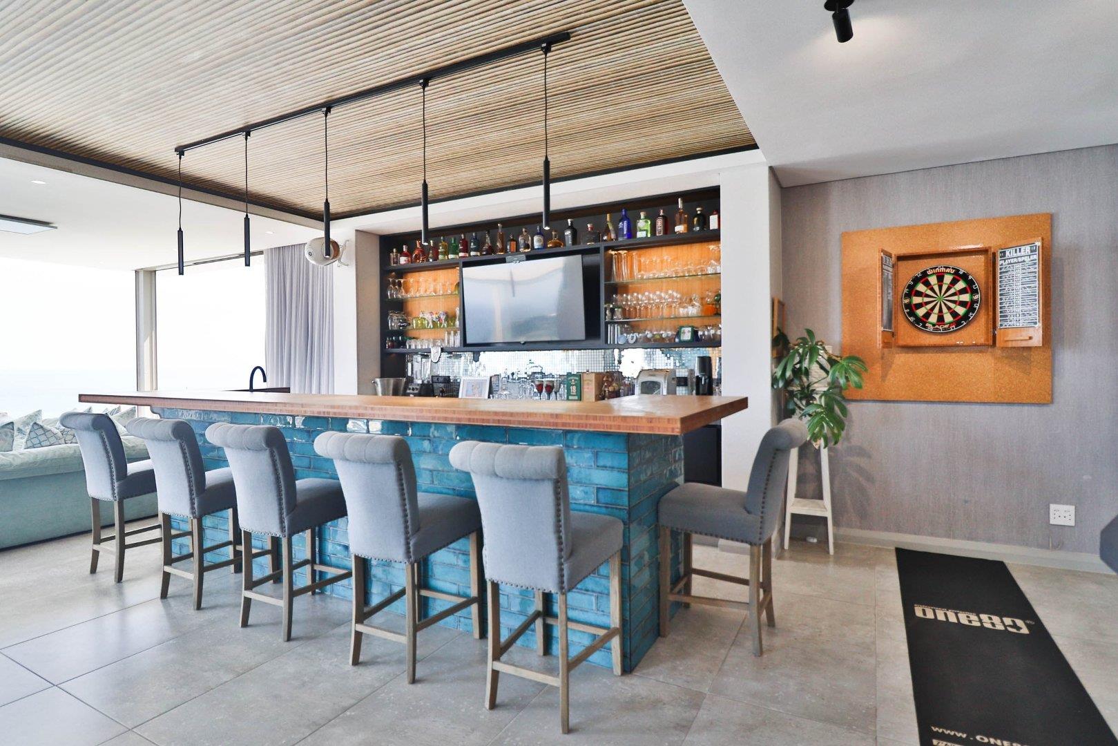 The Pinnacle of Luxury Living on the Cliffside