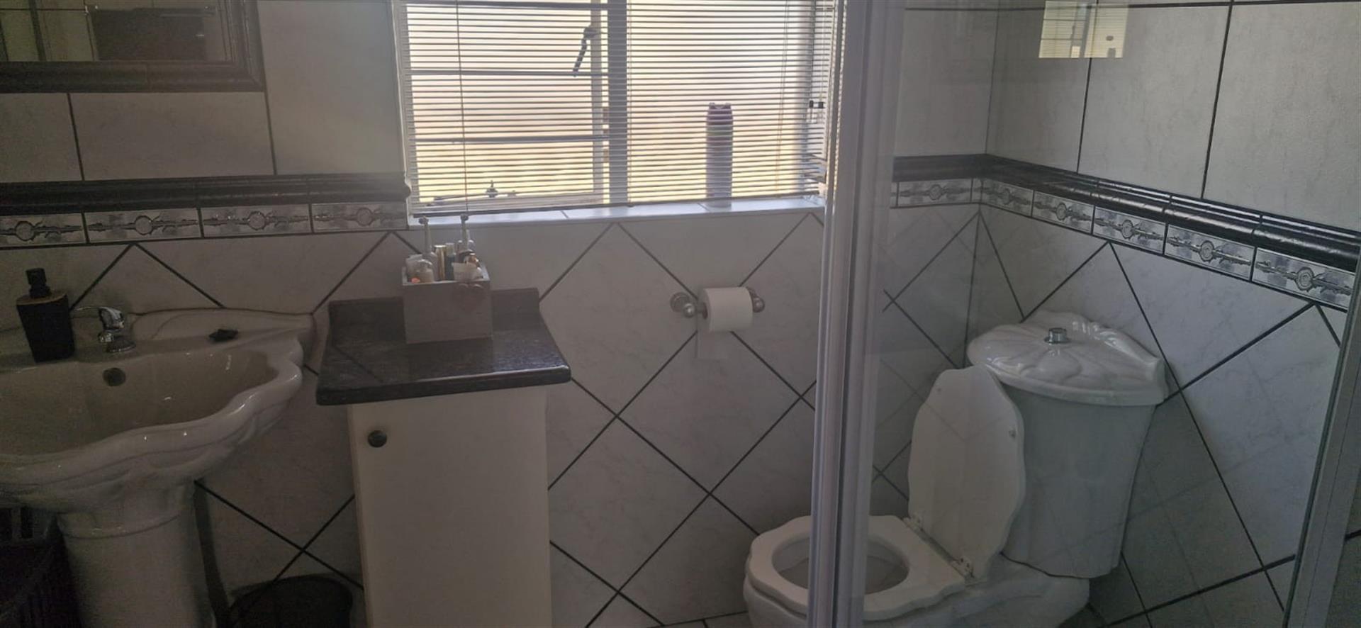 Townhouse for sale in Wilkoppies, Klerksdorp, North West