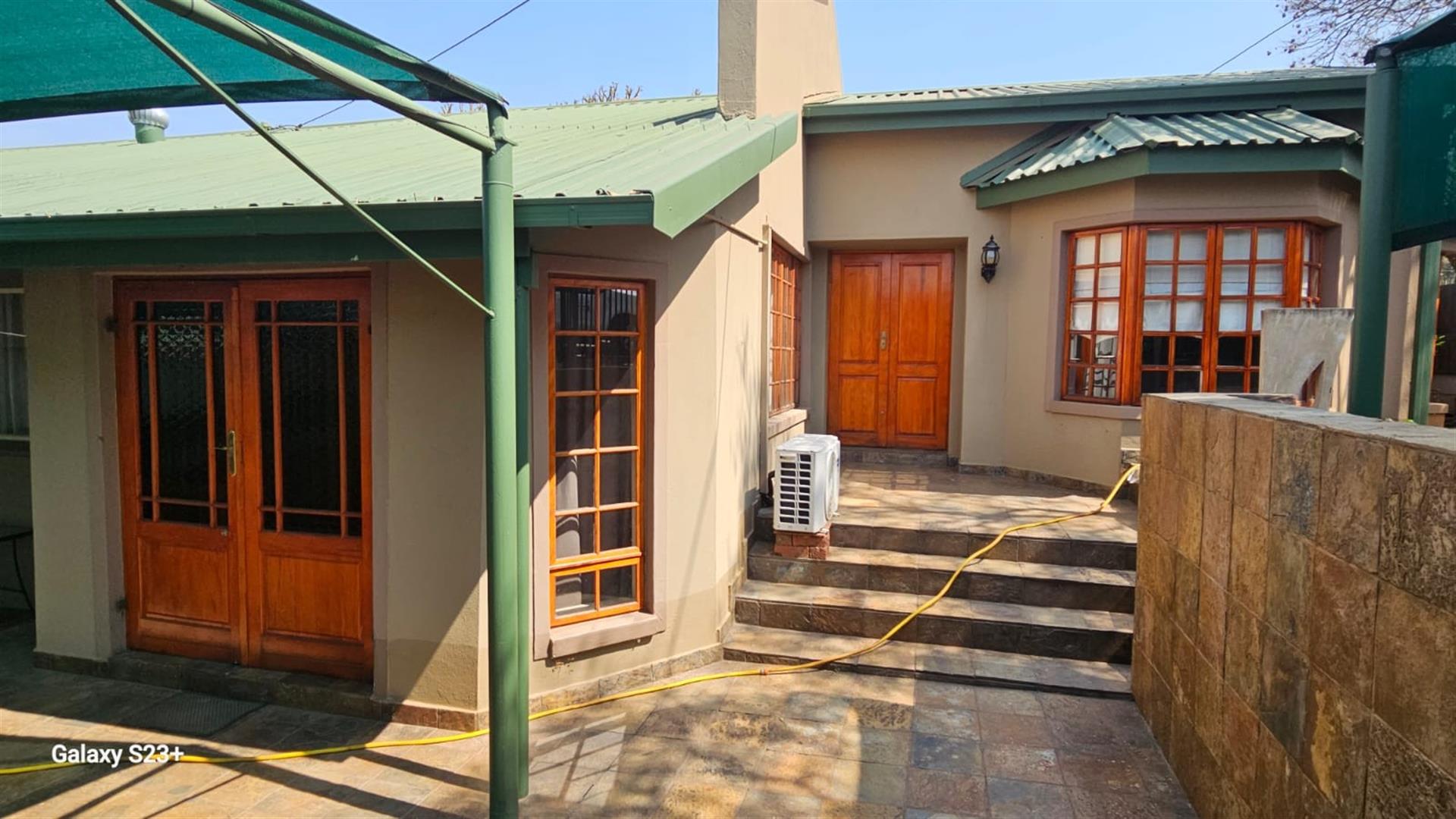 House for sale in Mountain View, Pretoria, 448 m²