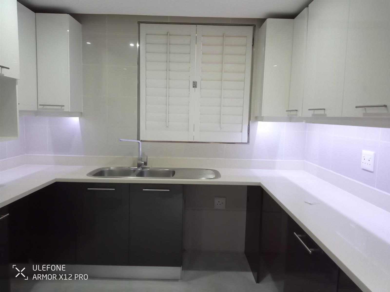 STUNNING SPACIOUS APARTMENT in Umhlanga Central, Umhlanga, KwaZulu Natal