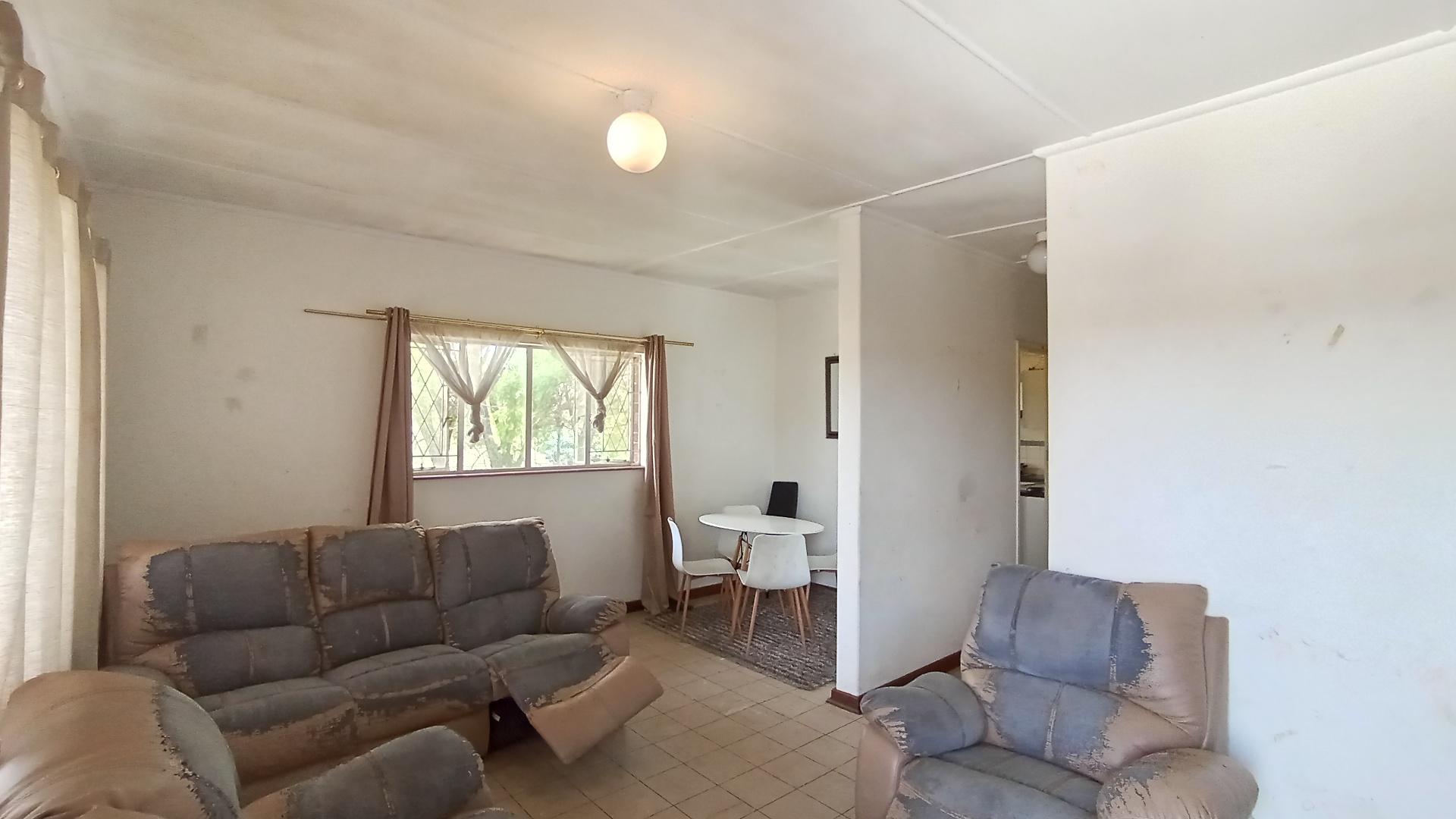 Urgent Sale - Spacious 2-bedroom unit with parking