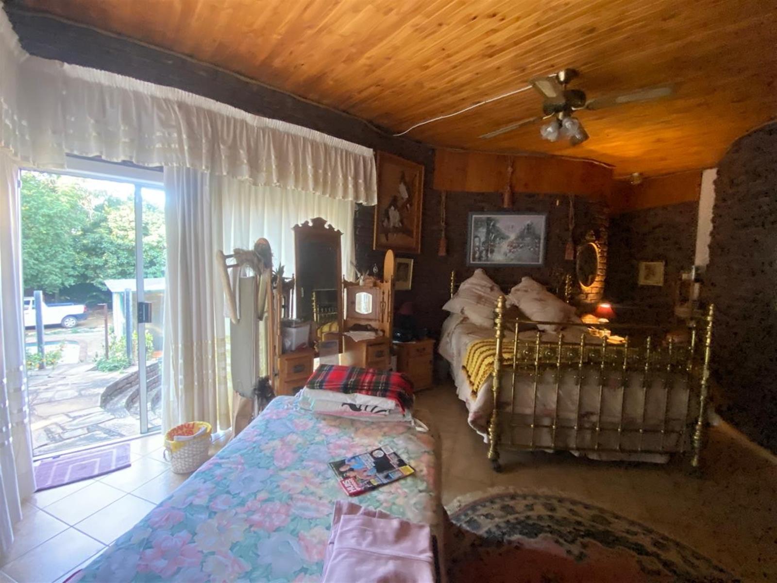 Renovator’s Dream - Spacious 4-Bedroom Home with Endless Possibilities
