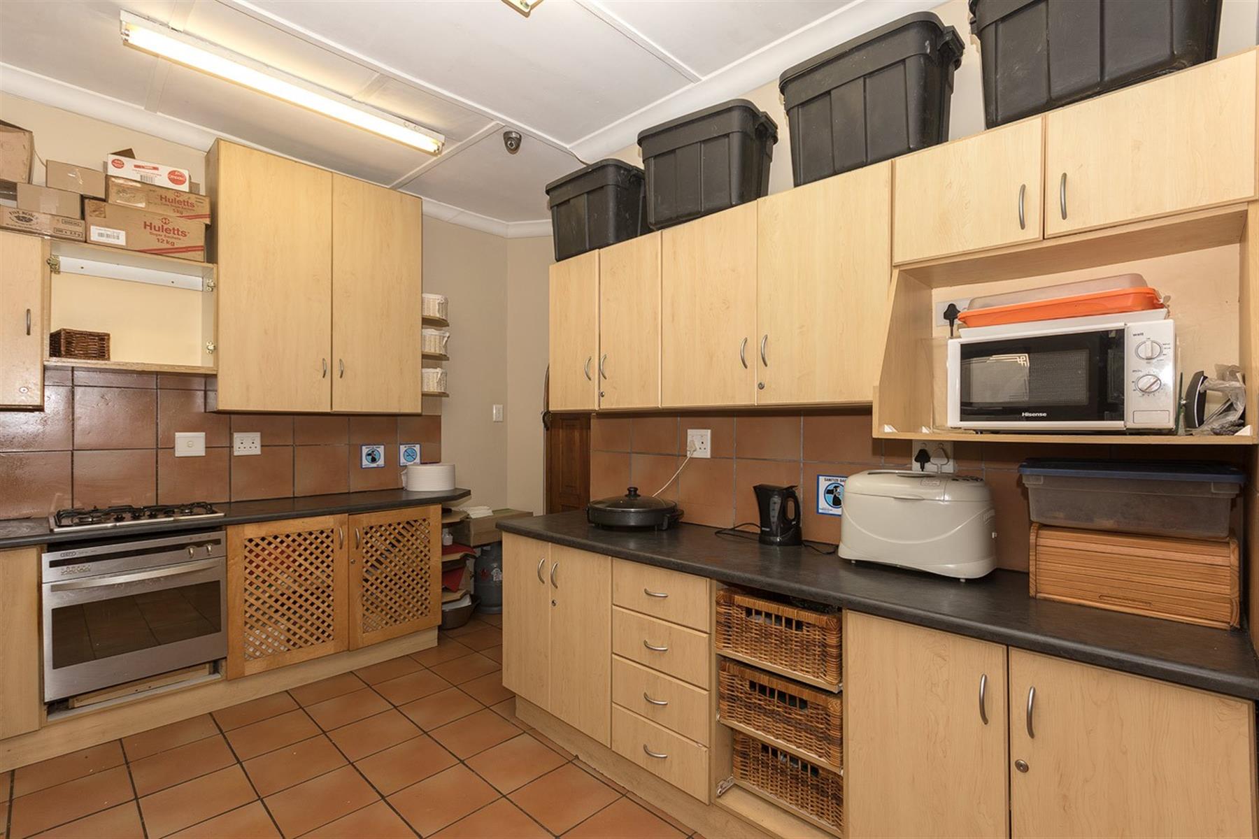 Twelve Bedroom Guest House For Sale In Port Alfred