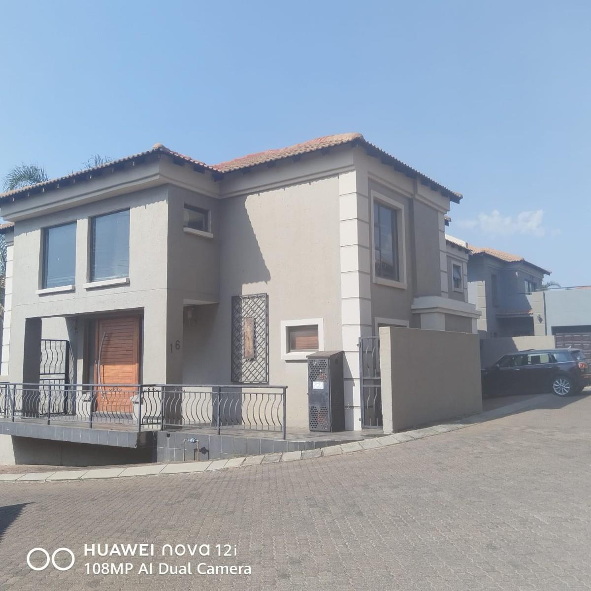 House For Sale in Reyno Ridge, Witbank