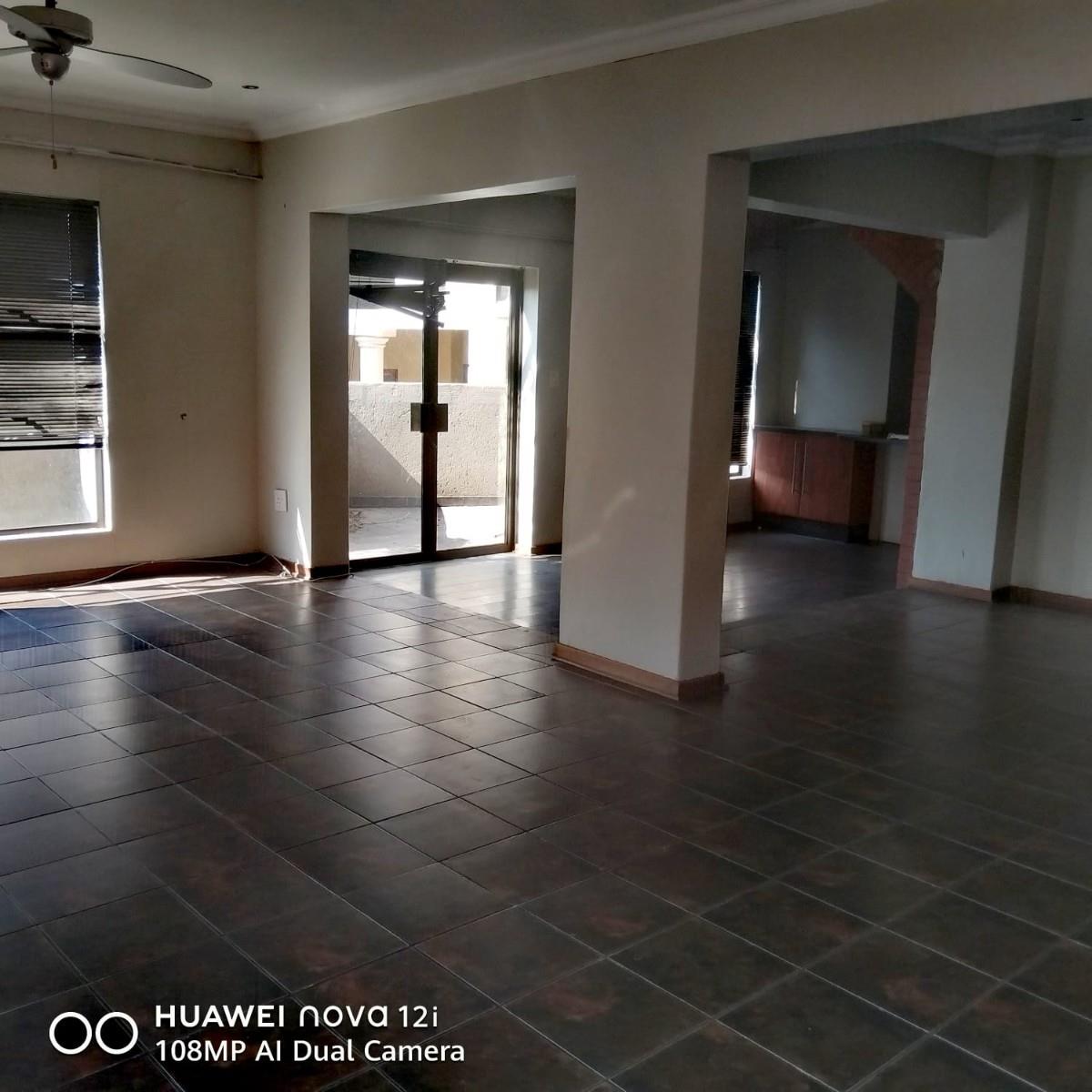 House For Sale in Reyno Ridge, Witbank