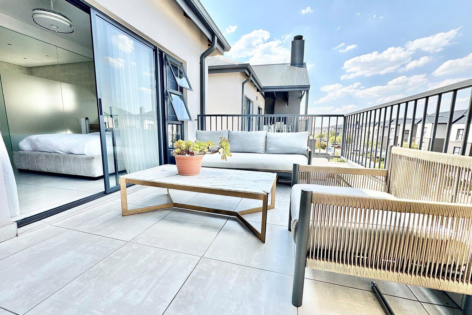 Apartment for sale in The Polofields, Waterfall, Midrand, 200 JRR, The Polofields, 1 Polofields Drive, The Polofields, Waterfall, Midrand, Gauteng, 110 m²