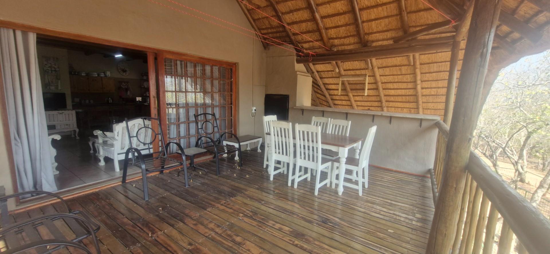 FURNISHED 3-BEDROOM HOME ON A DOUBLE STAND