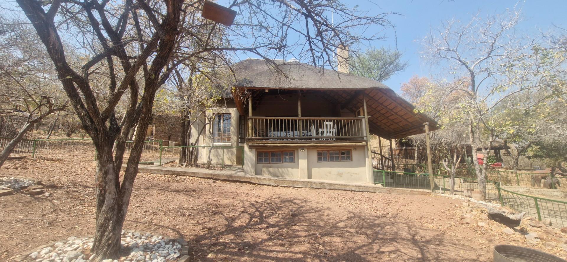FURNISHED 3-BEDROOM HOME ON A DOUBLE STAND