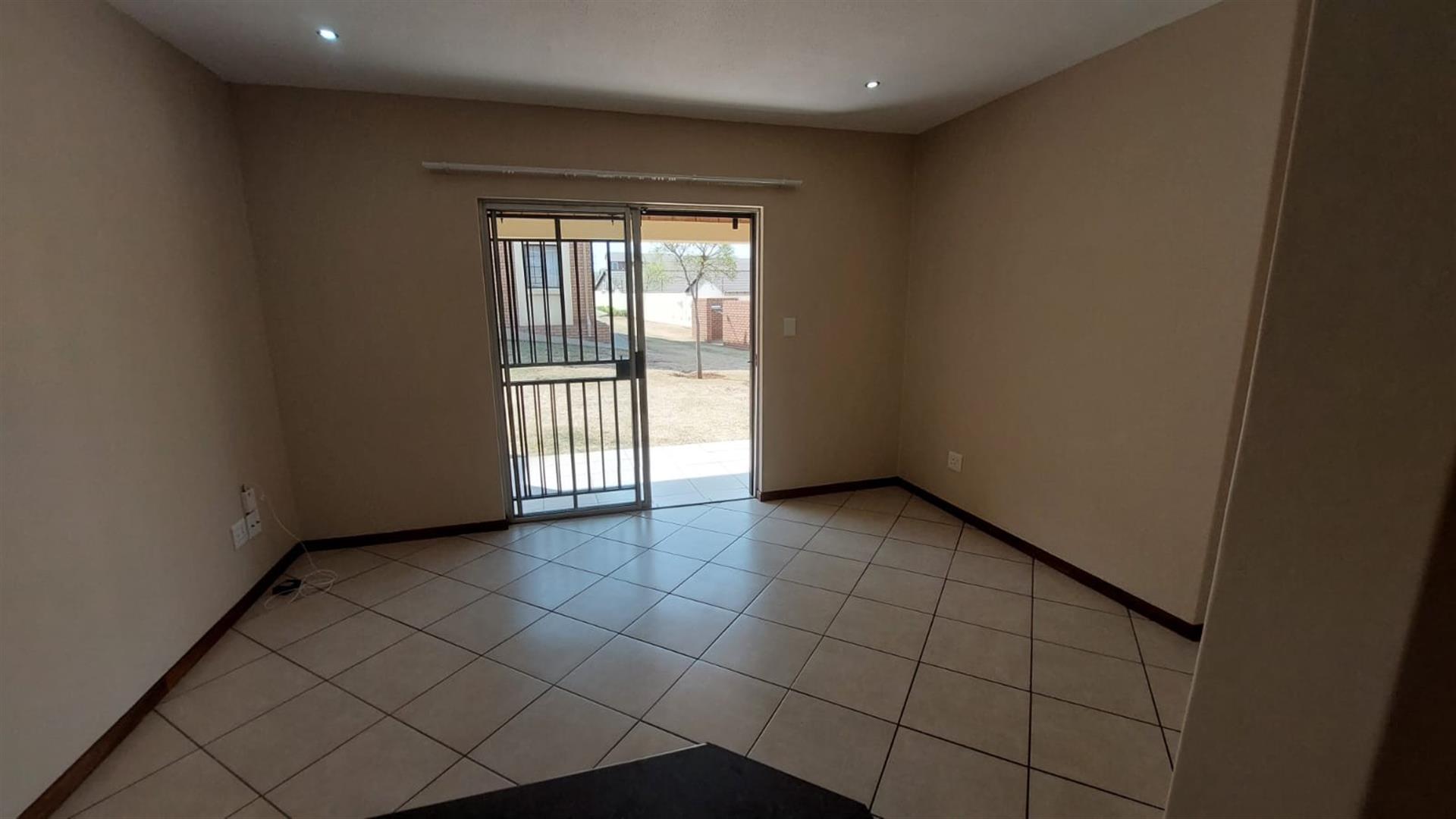 Townhouse for sale in Sagewood, Midrand, 57 ADANTE (1st floor), CRESCENT GLADES ESTATE, 1 Wagner Lane, Sagewood, Midrand, Gauteng, 78 m²