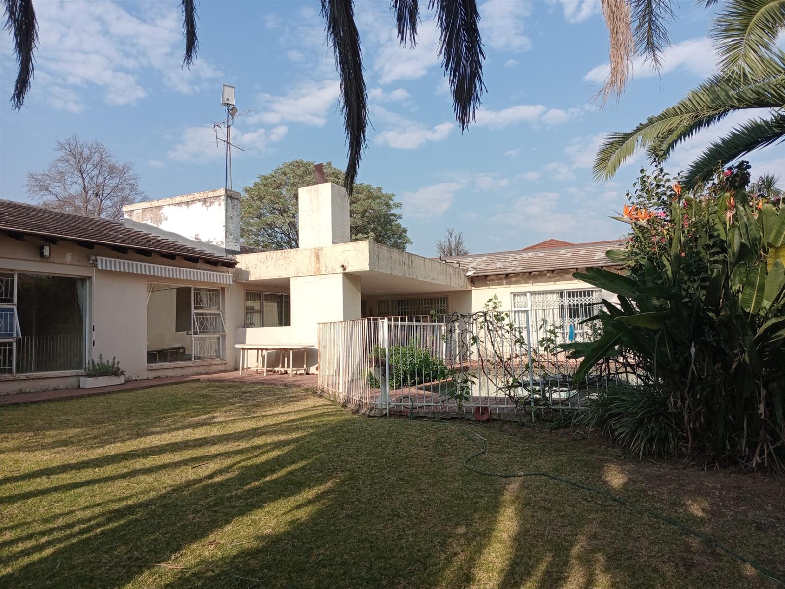 House For Sale in Lyndhurst, Johannesburg