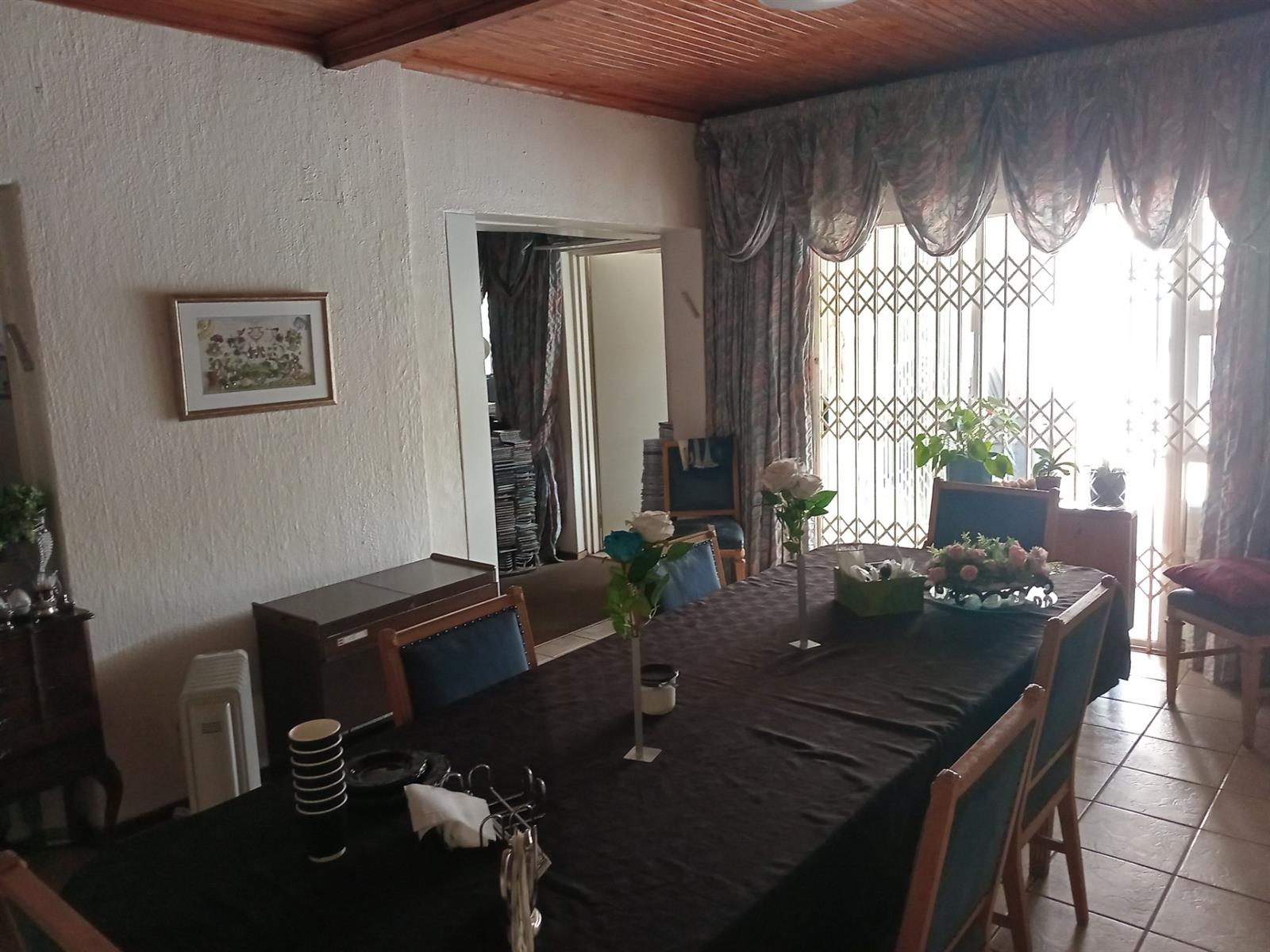 House For Sale in Lyndhurst, Johannesburg