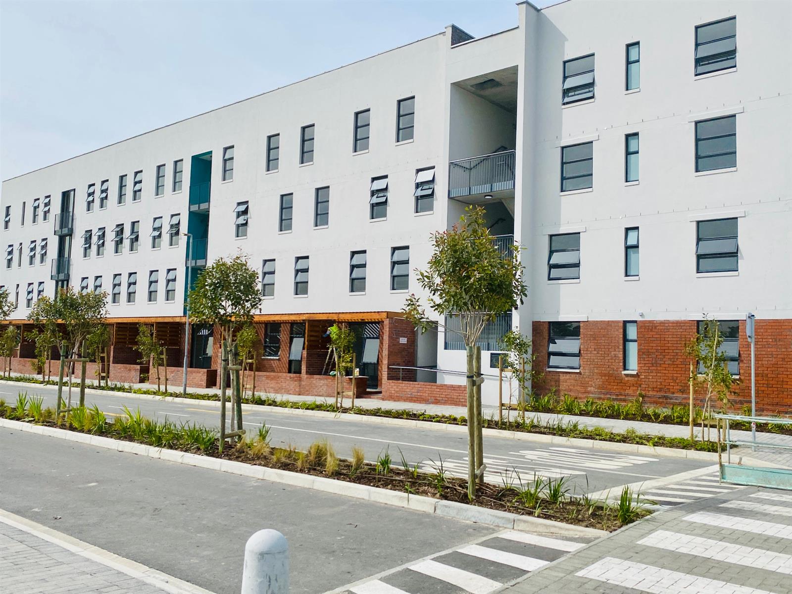 Amazing Ground Floor Apartment For Sale in Conradie Park, Thornton, Cape Town