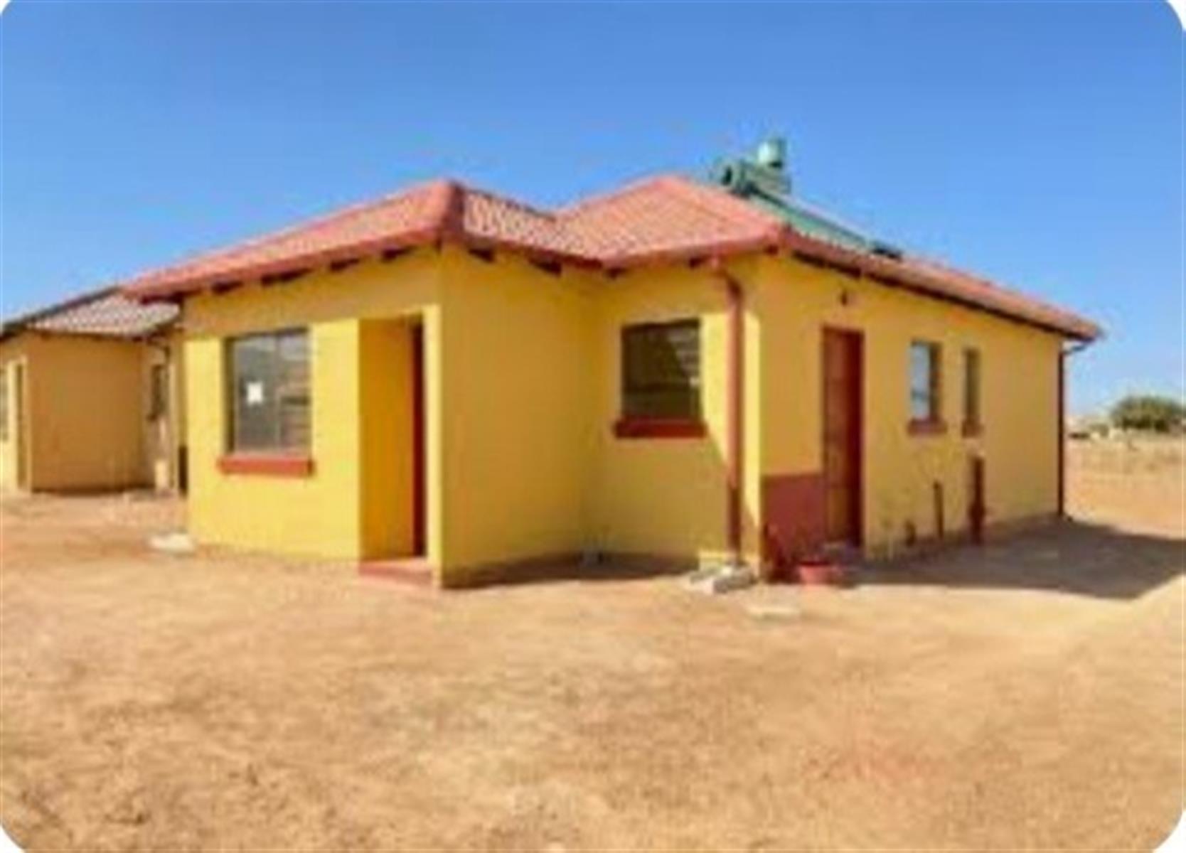 Development for sale in Rosslyn, Akasia, 50 m²