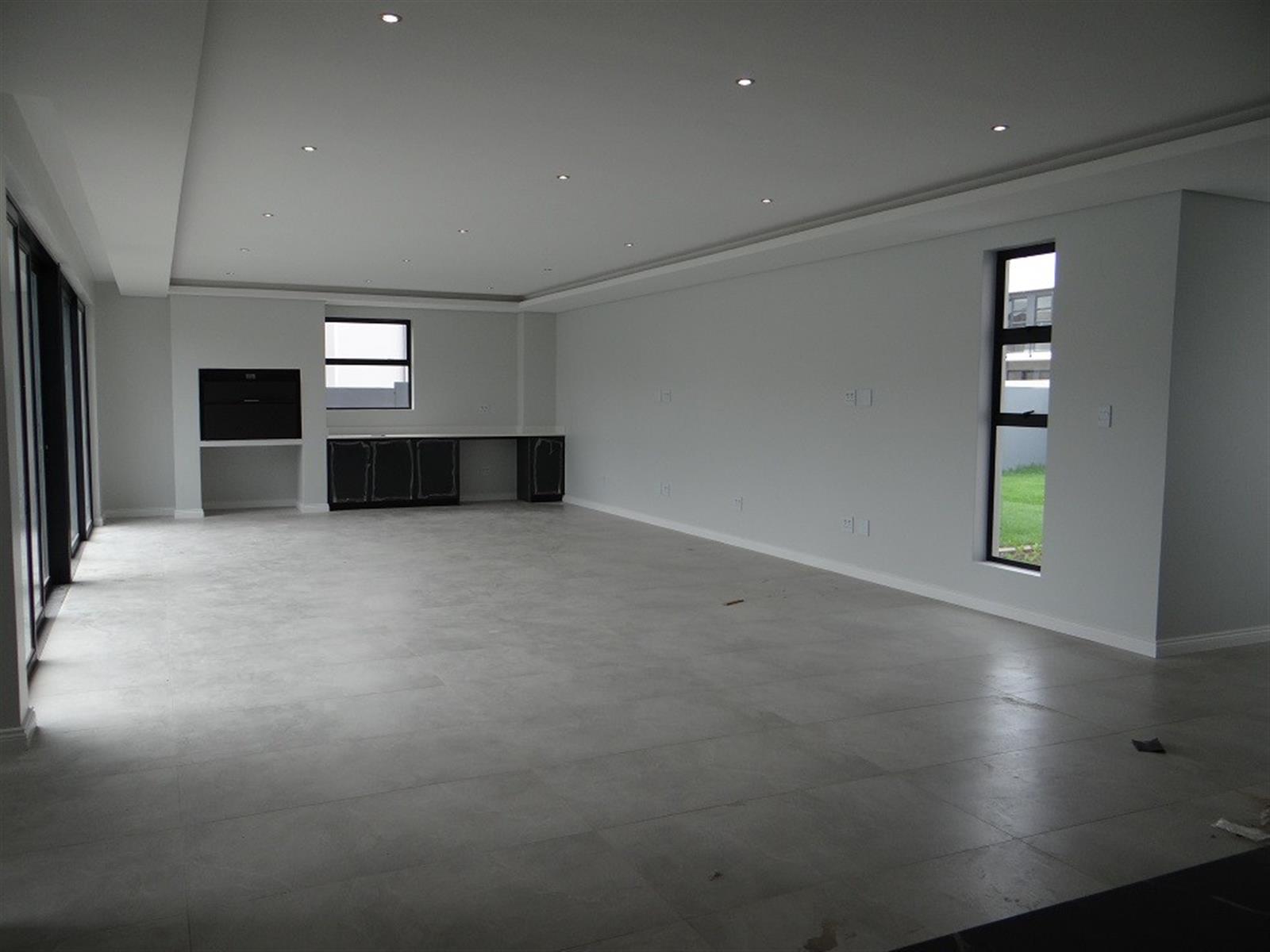 5 Bedroom House For Sale in Midstream Heights Midstream Estate Centurion Gauteng